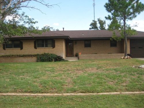 906 Culp Ave, Coahoma, TX 79511-2008