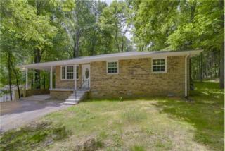 121 Bobwhite Dr, Dickson, TN 37055-2793