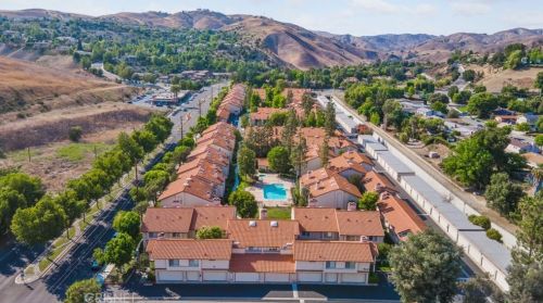 5534 Las Virgenes Rd, Calabasas CA  91302-1074 exterior