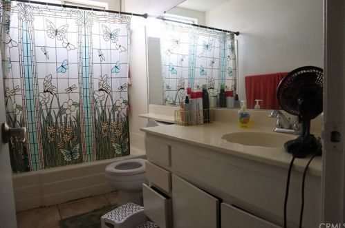 10741 Collett Ave, Riverside CA  92505-2943 exterior