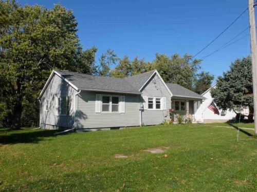 403 4th St, Neponset, IL 61345-9271