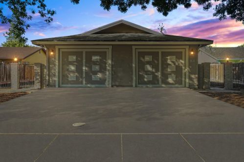 1809 Bradford Ct, Modesto, CA 95355-2201