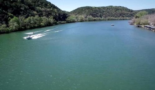 12524 Canyon Glen Dr, Austin TX  78732-2022 exterior