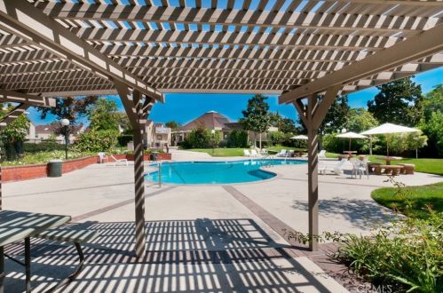 1041 Lamark Ln, Anaheim CA  92802-3404 exterior