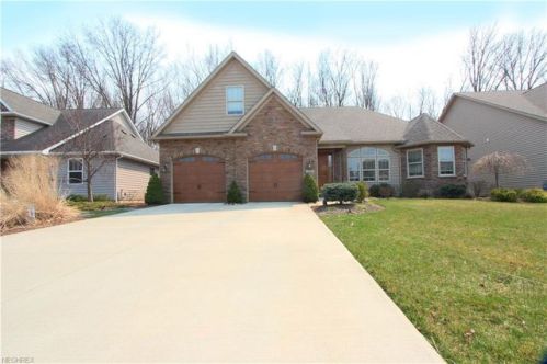 347 Copper Crk, Vermilion, OH 44001-2874