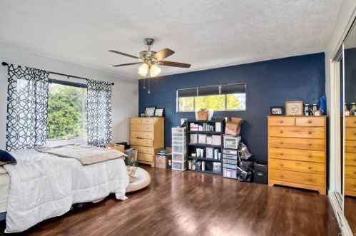 237 Ardys Pl, Vista CA  92084-5118 exterior