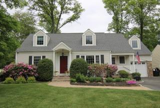 64 Riverside Dr, Parsippany, NJ 07834-2133