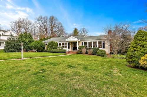 35 Hillside Pl, Red Bank, NJ 07704