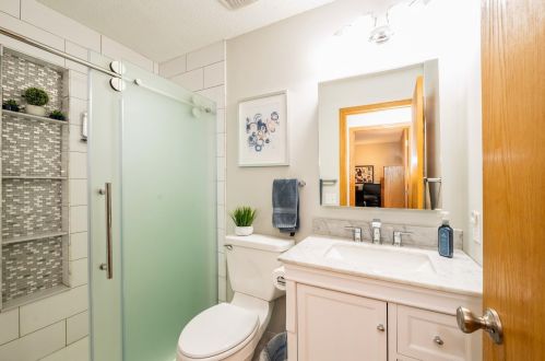 1048 Carmel Ct, Saint Paul MN  55126-5879 exterior