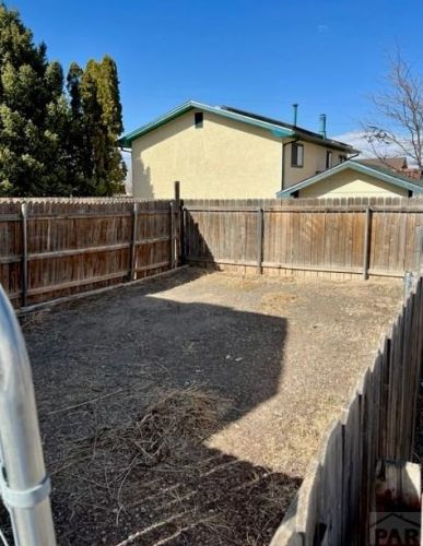 484 Clarion Dr, Pueblo CO  81007-2317 exterior