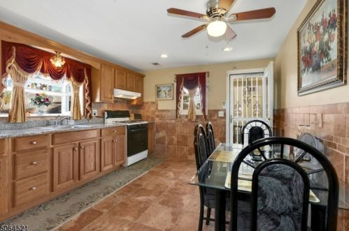 44 Vernam St, Iselin, NJ 08830-1733