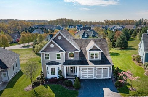 8 Alyssa Dr, Cheshire, CT 06410-7118