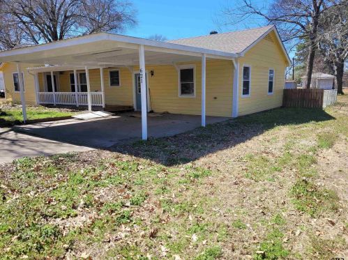 621 Central Ave, Oak Grove, TX 75783-2016
