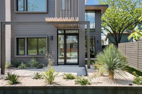 4402 Banister Ln, Austin, TX 78745-1009