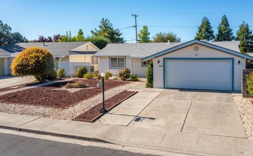 108 Yosemite Cir, Vacaville, CA 95687-3431