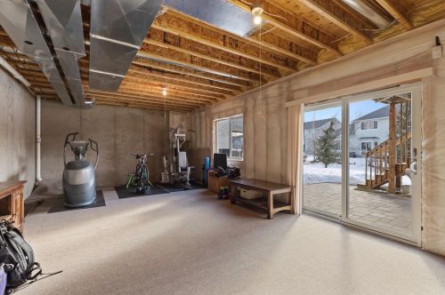 920 Drew Dr, Saint Paul MN  55129-6900 exterior