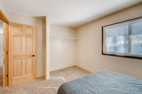 1616 Eugene St, Saint Paul MN  55110-3341 exterior