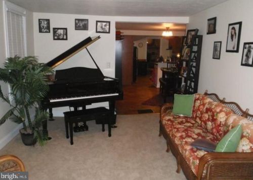 2852 Baltimore Pike, Hanover PA 17331-9643 exterior