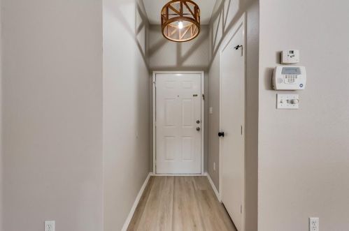 1458 Arbor Ridge Dr, Fort Worth TX  76112-4624 exterior