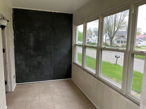 290 Beaver St, Saint Anne, IL 60964-7234