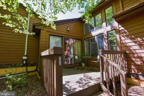 343 Sayre Dr, Princeton NJ  08540-5839 exterior