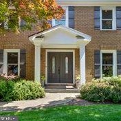 2615 Mountain Laurel Pl, Herndon, VA 20191-2117