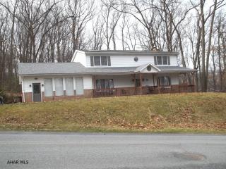1009 Lycoming Ln, Altoona, PA 16602-7423