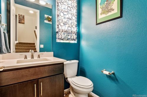 17206 Alameda Pkwy, Denver CO  80017-4901 exterior