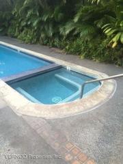 1114 Punahou St, Honolulu HI  96826-2050 exterior
