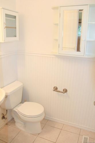 661 Bates Ave, Englewood CO 80113-1663 exterior