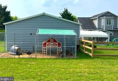 144 Foggy Bottom Ln, Berkeley Springs WV  25411-5200 exterior