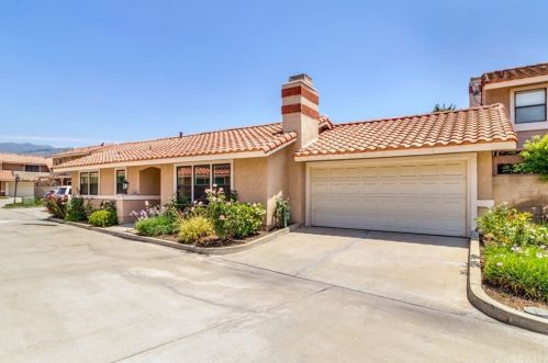 1715 Compromise Line Rd, Glendora, CA 91741-3888