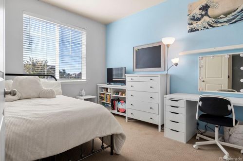 6918 Elk Ct, Aurora CO 80016-4290 exterior