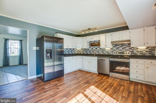 5140 Pecan Dr, Fredericksburg, VA 22407-8037