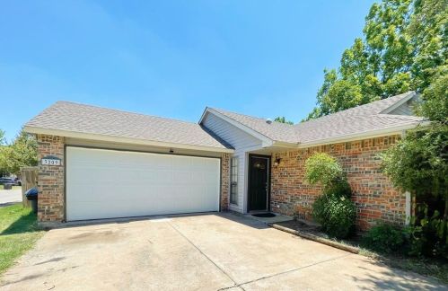 3209 Forest Creek Dr, Fort Worth TX  76123-1081 exterior