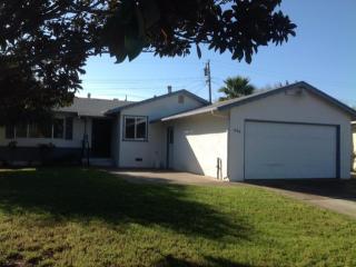 633 Larch St, Milpitas, CA 95035-3812