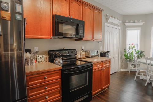122 Laurel Oaks Ln, Jefferson GA  30549-5554 exterior
