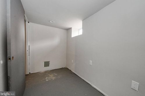 1443 52 St, Philadelphia PA 19143-5006 exterior