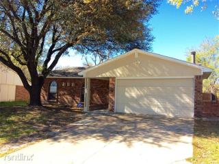 1711 Pilot Way, Garland TX  75040-1200 exterior