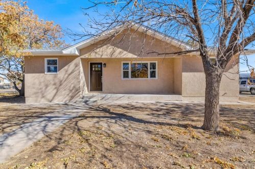 1204 Vasile Dr, Pueblo, CO 81006-9664