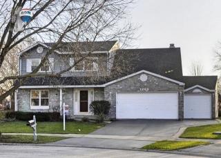 1268 Old Mill Ct, Naperville, IL 60564-8981