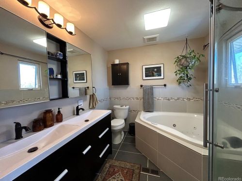 17245 Brown Cir, Aurora CO  80013-2104 exterior