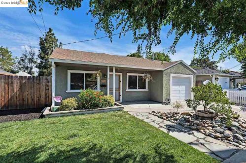 1124 Elm St, Livermore, CA 94551-4611