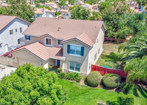 9334 Meadow Ln, Riverside, CA 92508-6289