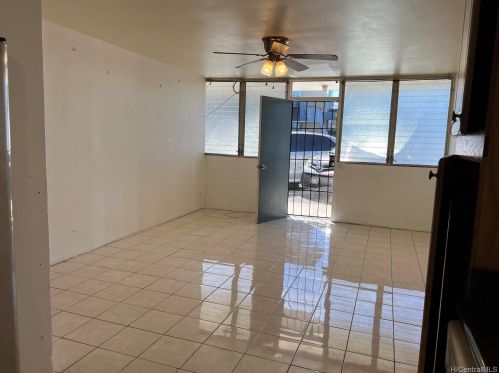 1209 Kokea St, Honolulu, HI 96817-3487