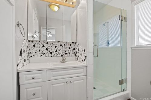 3112 Olinda Ln, Anaheim CA  92804-1721 exterior