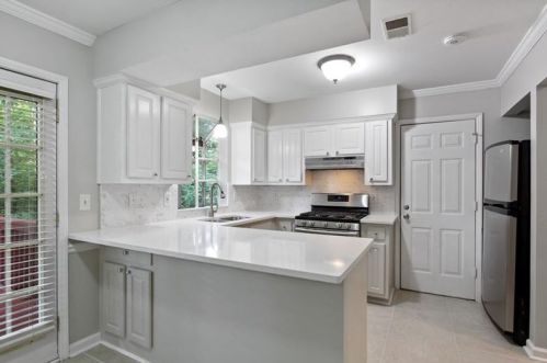 1213 Haven Brook Way, Atlanta GA  30319-2673 exterior