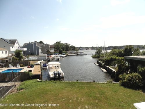 1555 Littlehill Rd, Point Pleasant Beach, NJ 08742-3431
