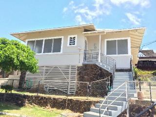 1529 Saint Louis Dr, Honolulu HI  96816-1920 exterior