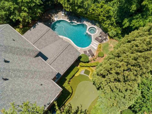 1500 Brookhaven Trce, Atlanta GA  30319-2557 exterior